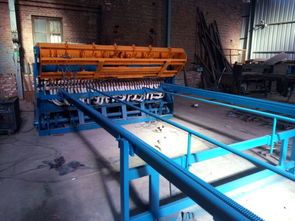 焊網(wǎng)機護欄網(wǎng)排焊機設(shè)備